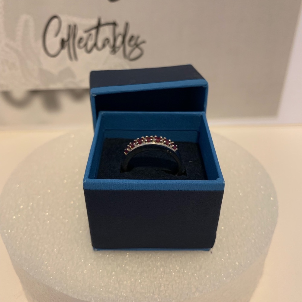 Beautiful size 10 ruby ring